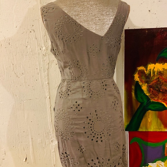 Beautiful eyelet dress - Picture 5 of 5